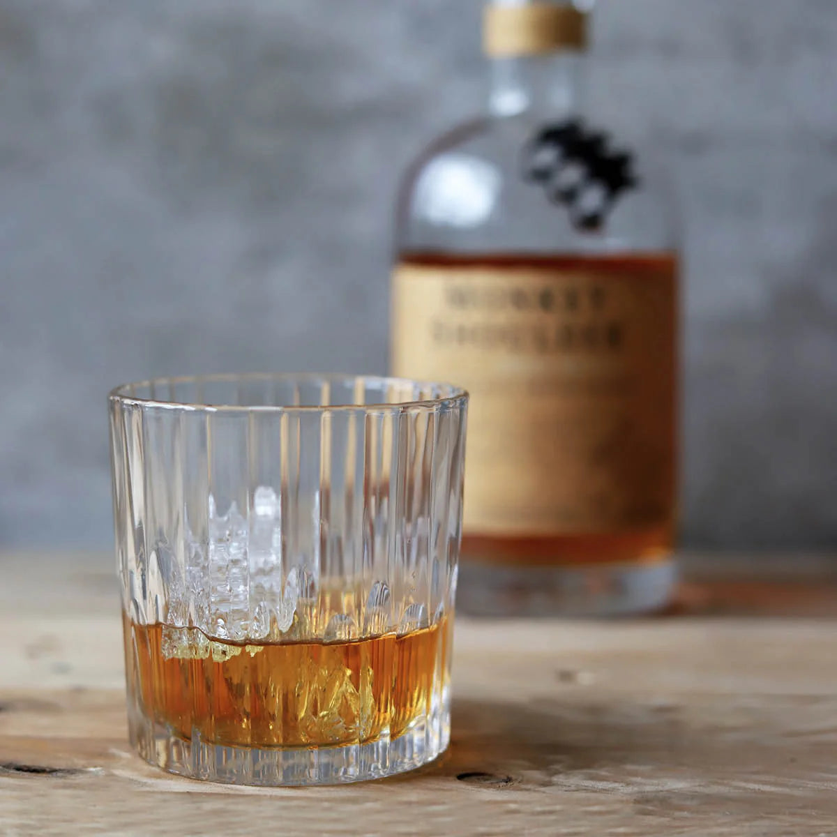 Manhattan D.O.F - 310ml: Pack of 48