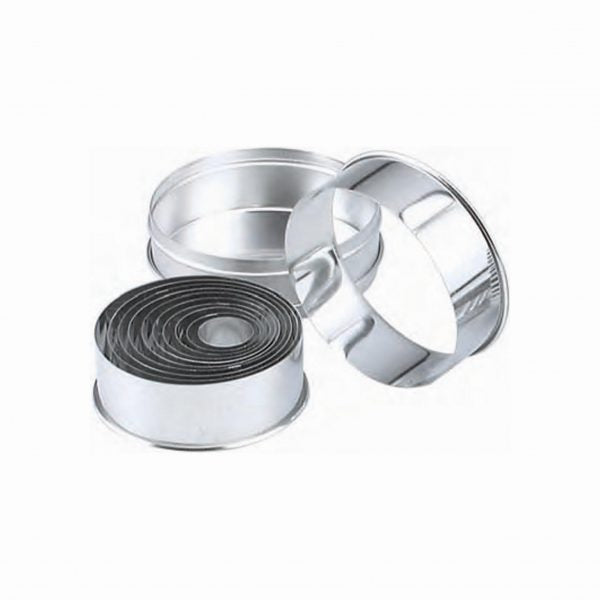 Round Plain Cutter Set (11pce) - 18-8, 25-95mm from Chef Inox. made out of Stainless Steel and sold in boxes of 1. Hospitality quality at wholesale price with The Flying Fork!