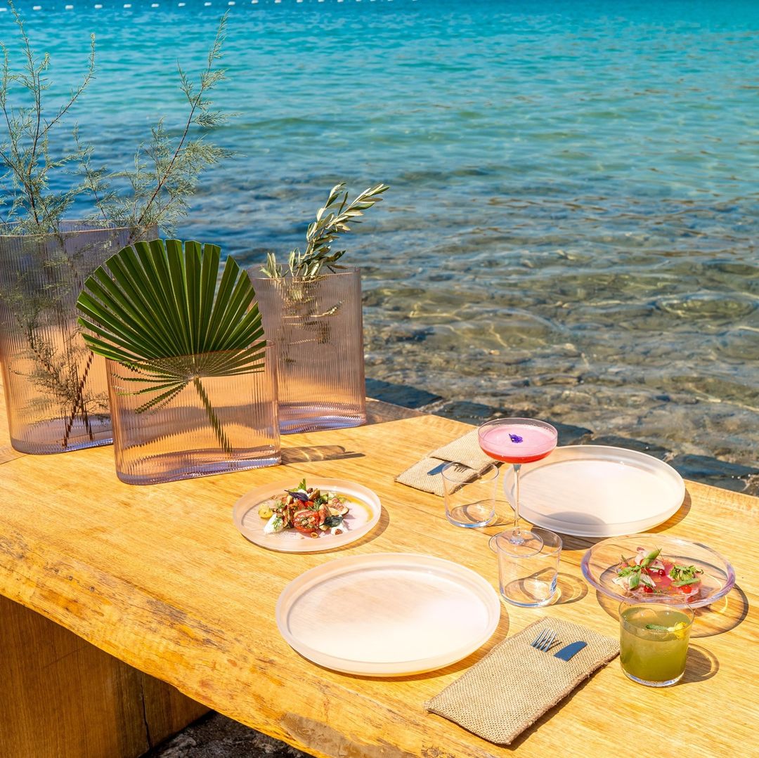 Nude Mist Vase - 205 x 110 x 290, 3,500ml