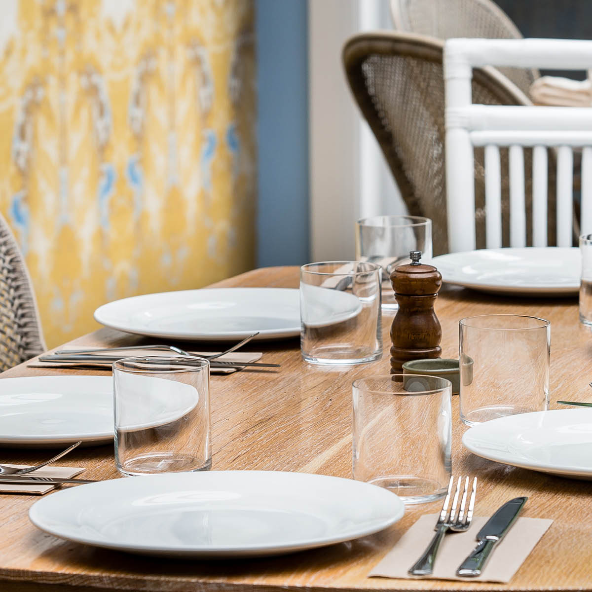 Round Plate - 312mm, Wide Rim, Classic: Pack of 12