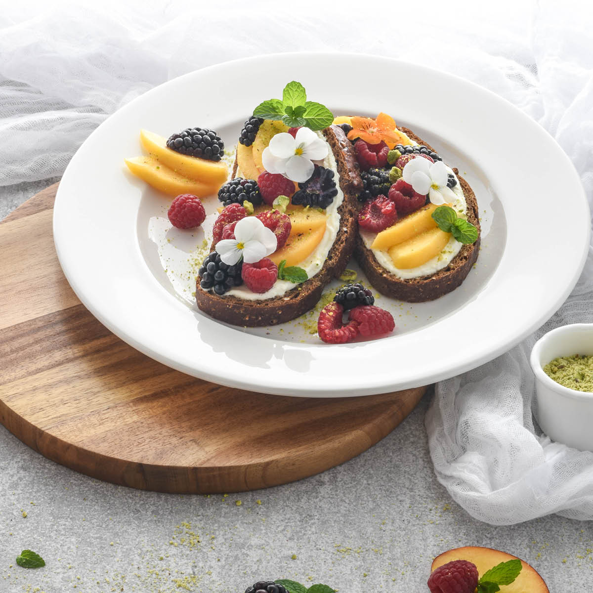 Rim Bowl - 300Mm, Ilona from Fortessa. made out of Bone China and sold in boxes of 12. Hospitality quality at wholesale price with The Flying Fork!