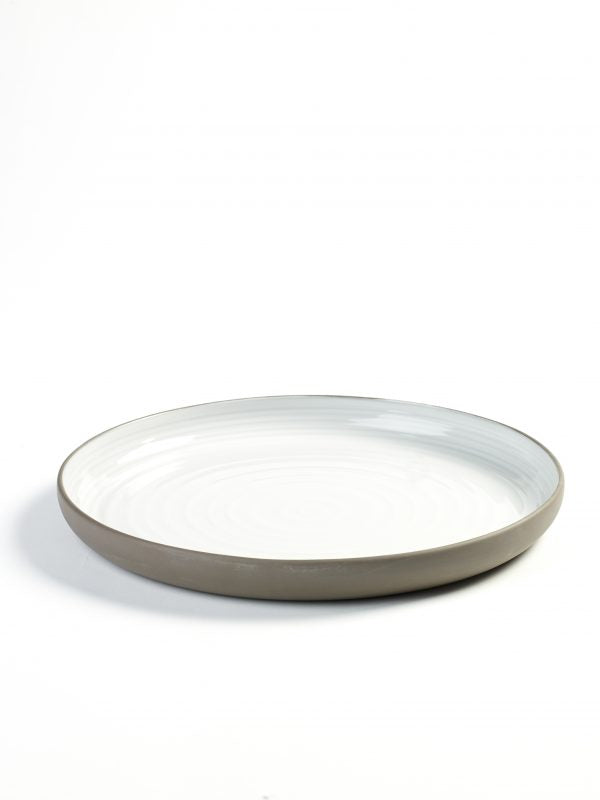 Round Large Plate - 268x30mm, Dusk from Serax. made out of Ceramic and sold in boxes of 1. Hospitality quality at wholesale price with The Flying Fork!