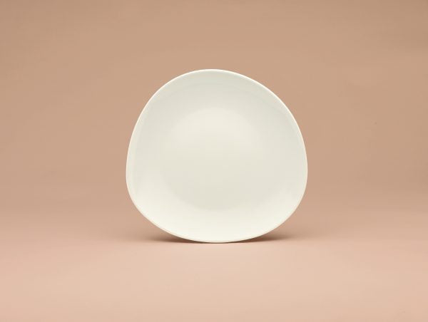 Flat Plate Coupe - 220mm, Wellcome from Schonwald. made out of Porcelain and sold in boxes of 6. Hospitality quality at wholesale price with The Flying Fork!