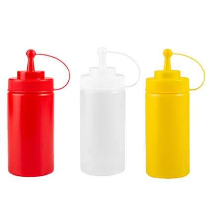 Squeeze Bottle - W-Cap, Clear, 480ml from TheFlyingFork. Sold in boxes of 1. Hospitality quality at wholesale price with The Flying Fork!