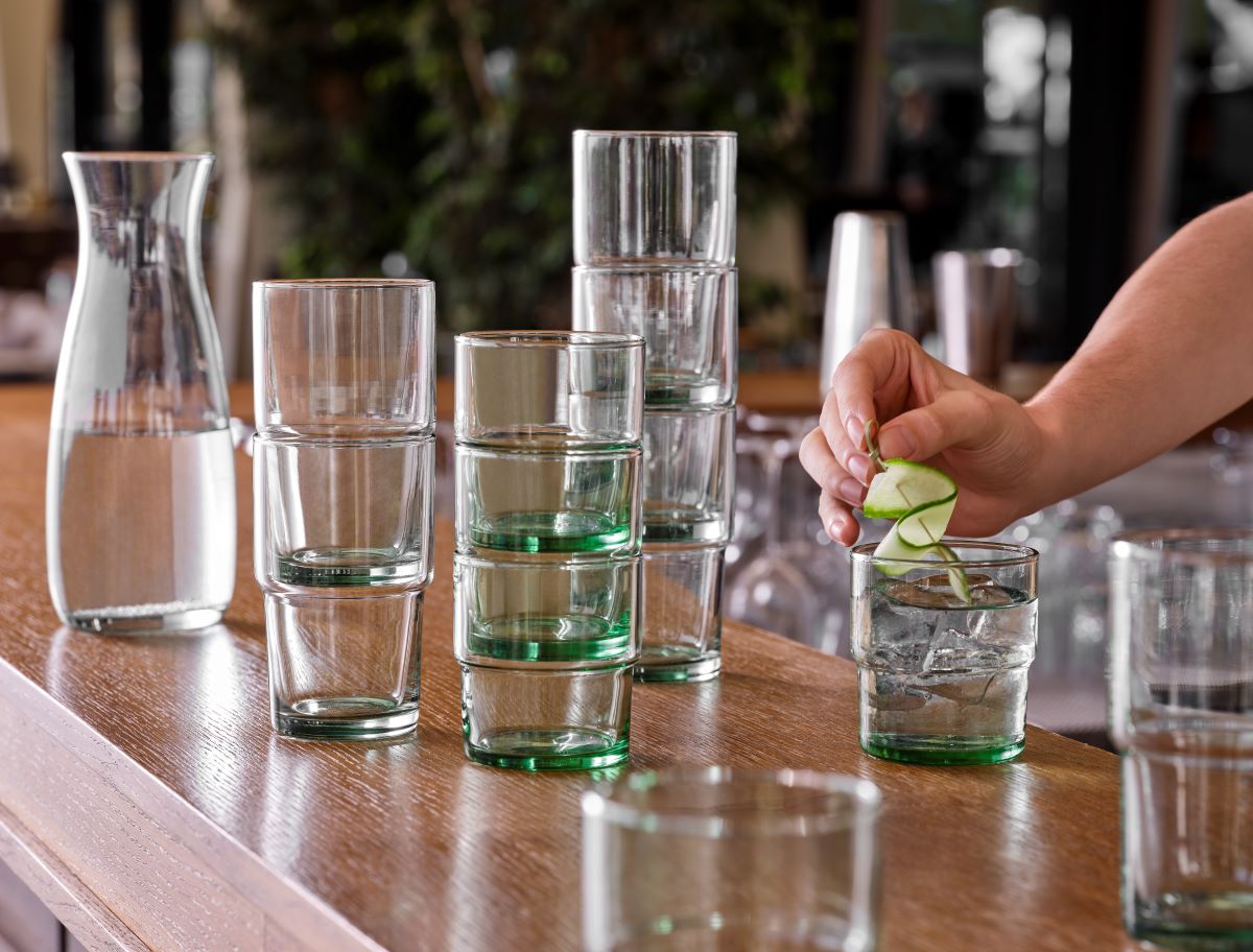 aware hill by pasabahce stackable tumblers in bar setting