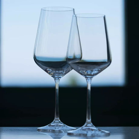 Ryner wine glasses on table