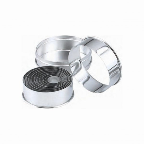 Round Plain Cutter Set (11pce) - 18-8, 25-95mm from Chef Inox. made out of Stainless Steel and sold in boxes of 1. Hospitality quality at wholesale price with The Flying Fork! 