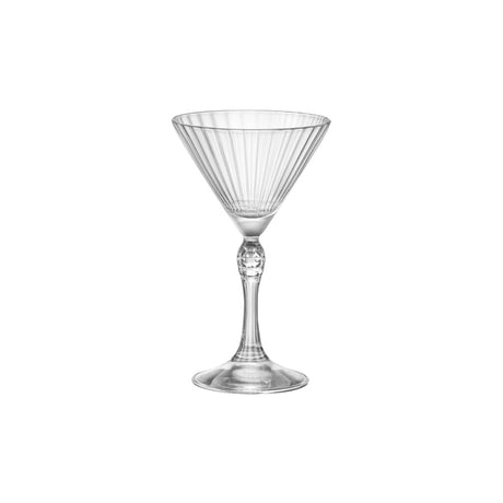 America 20's - Martini Small 155Ml from Bormioli Rocco. Fine rim, made out of Glass and sold in boxes of 6. Hospitality quality at wholesale price with The Flying Fork! 